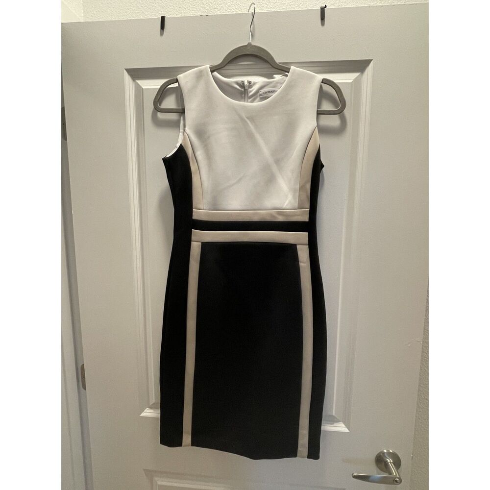 Calvin Klein Colorblock Sleeveless Scuba Sheath Dress